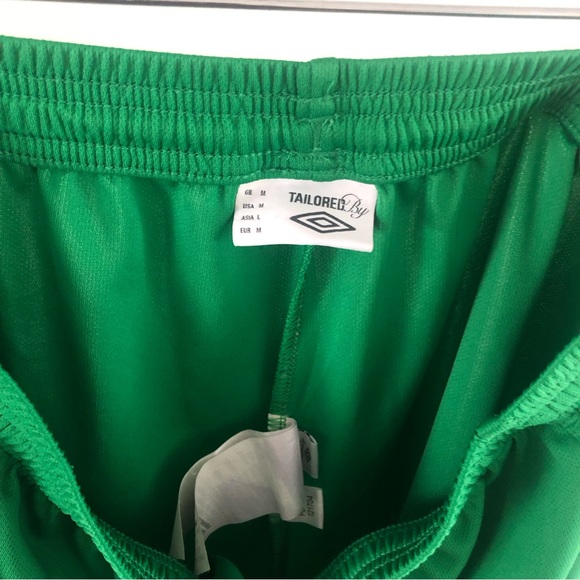 Canada away #18 Umbro shorts - Picture 5 of 6